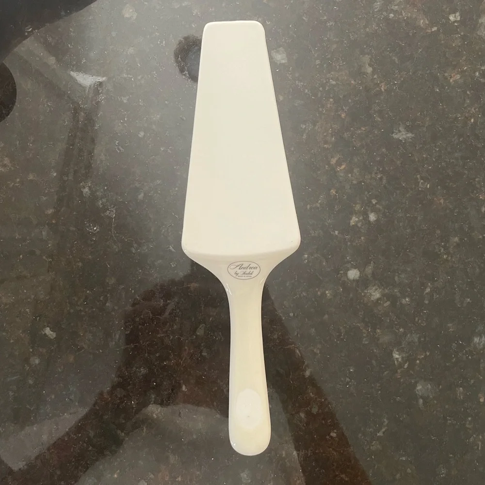 Andrea by Sadek - Floral Porcelain Cake/Pie Server